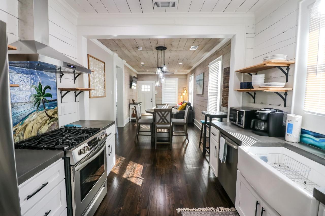 Dog-Friendly Stylish Super Cozy Home Fabulous Patio And Perfect Location Galveston Exteriör bild